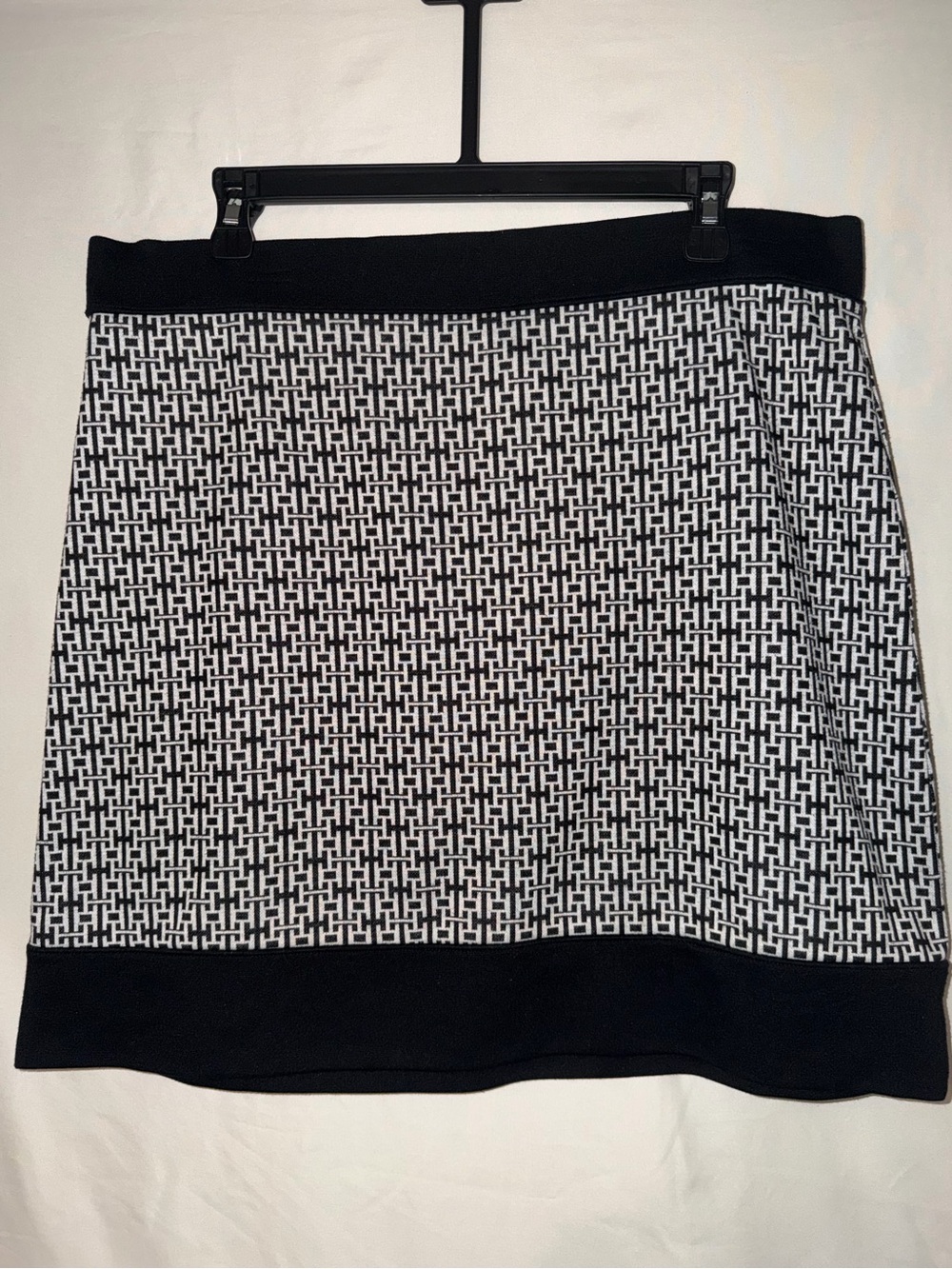 Apostrophe Black and White Geometric Mini Skirt
